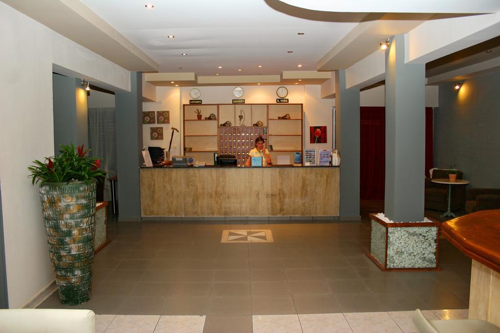 Venus Hotel 2*